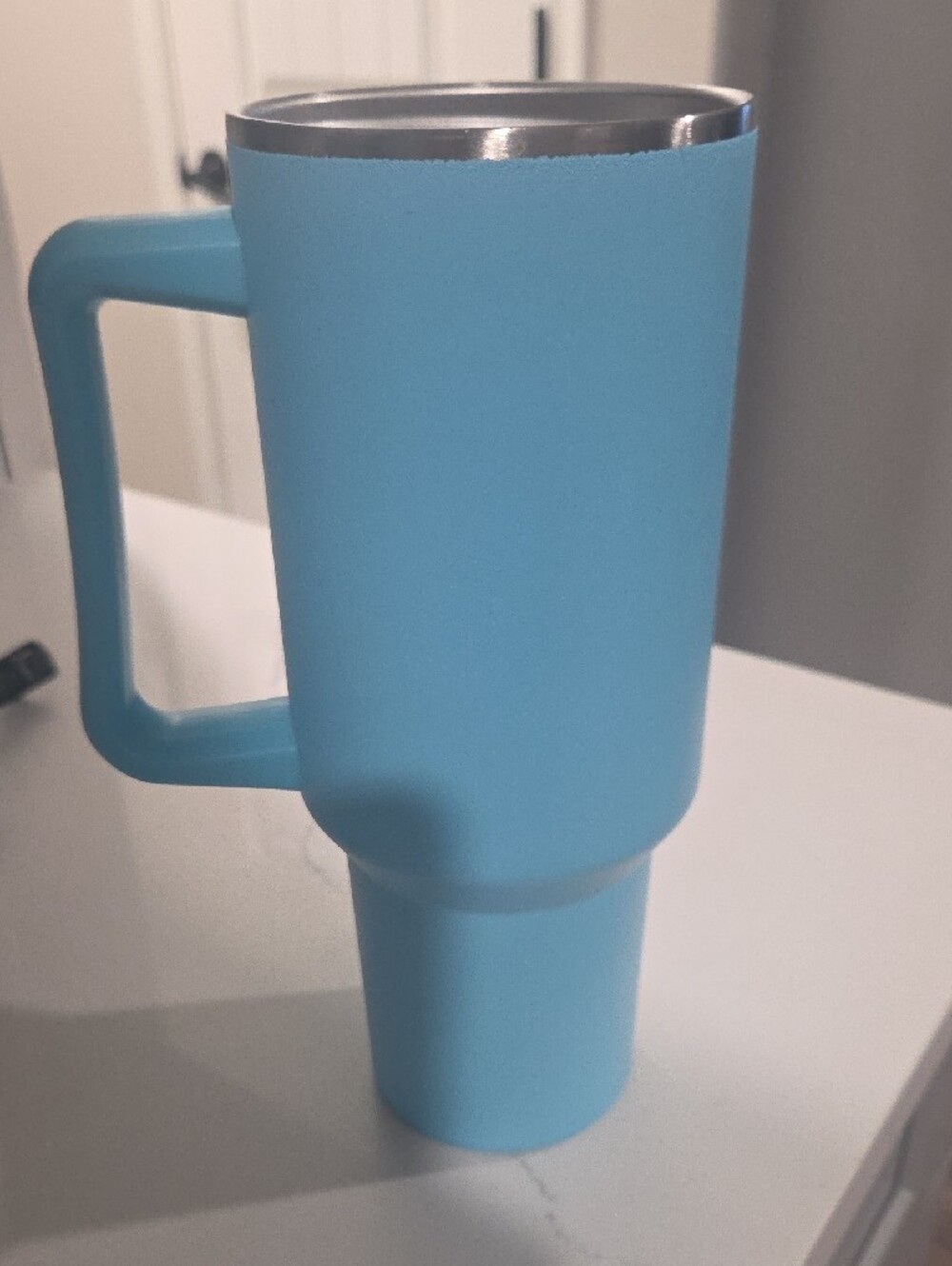 Dollywood Light Blue Insulated Travel Mug with Handle - Picture 2 of 4
